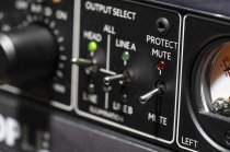 MC50 Monitor Controller & True Balanced Headphone Amplifier, 19"
